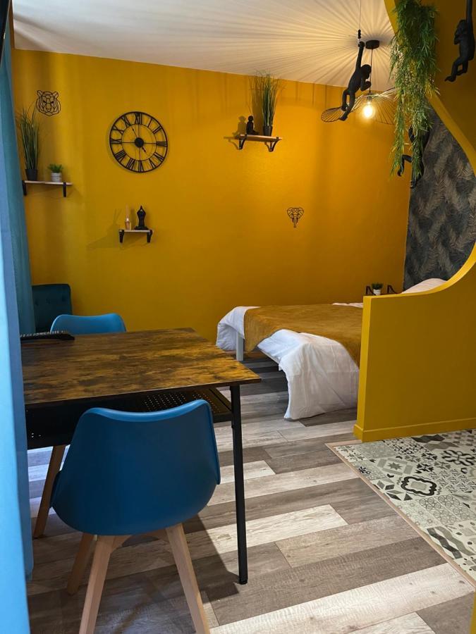 Jungle Room Romans-sur-Isere Luaran gambar